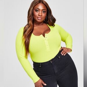 Nina Parker Neon Yellow Ribbed Scoop Neck Henley Long Sleeve Bodysuit Size 1X